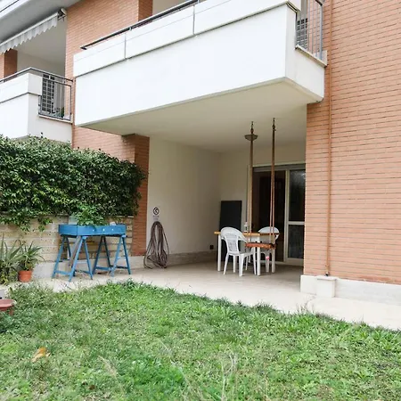 Al Gemelli 2 Garage E Giardino Apartment Rome