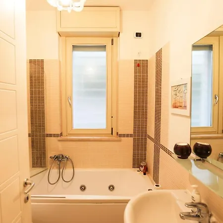Apartment Al Gemelli 2 Garage E Giardino Rome