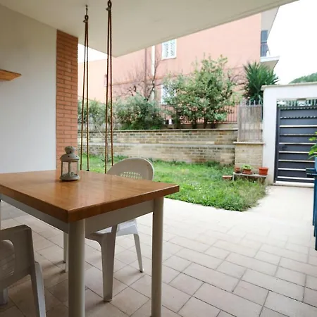 Appartamento Al Gemelli 2 Garage E Giardino